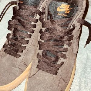 Nike Sb blazer mid size 7 brown
